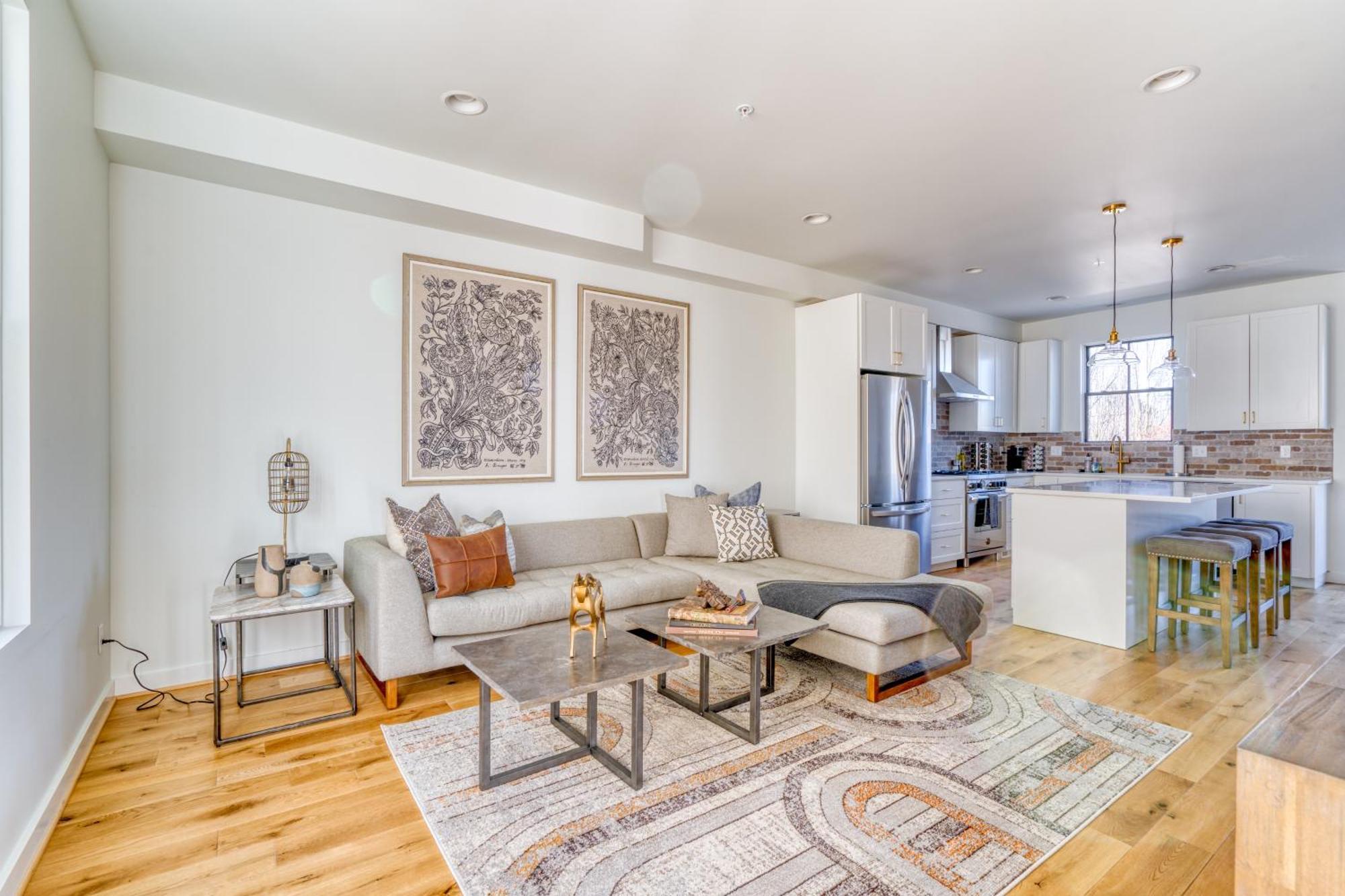 - Custom North Tabor - Gym & Kitchen *