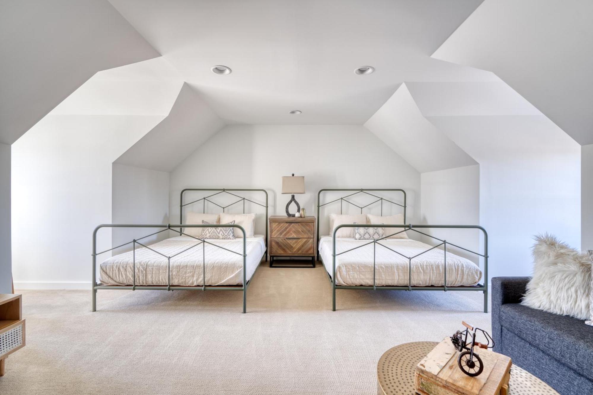 Collection - Custom North Tabor - Gym & Kitchen Holiday home *